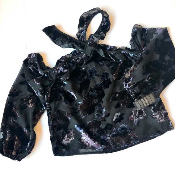 Forever 21 Tops - NEW! Forever 21 Velvet Cold Shoulder Top.